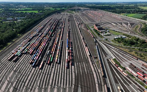 Rangierbahnhof Maschen aus der Sicht von oben. 