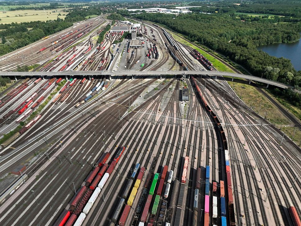 Rangierbahnhof Maschen aus der Sicht von oben.